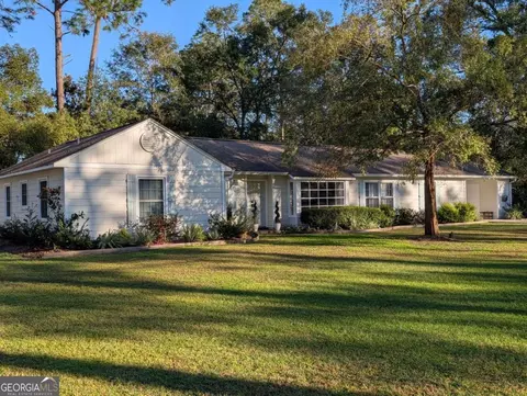 673 S Elm St, Jesup, GA 31546