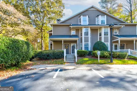 2201 N Forest Trl, Atlanta, GA 30338