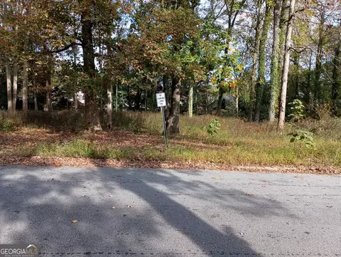 107 Forest Pl, Lawrenceville, GA 30046