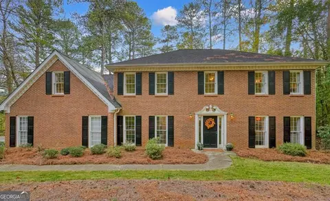 2195 Smoke Stone Cir, Marietta, GA 30062
