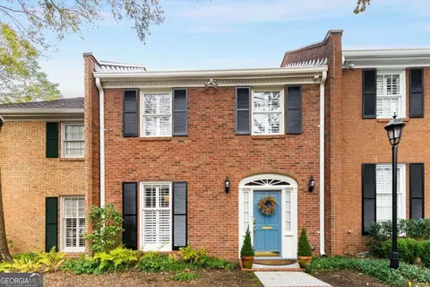 17 Prescott Walk NE, Atlanta, GA 30307