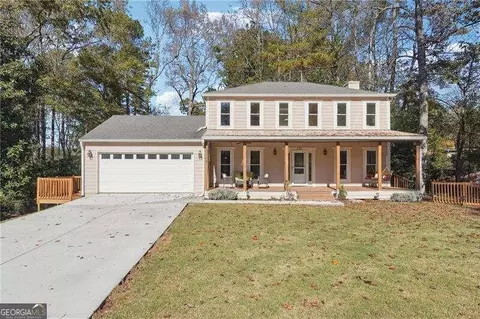 635 Crab Orchard Dr, Roswell, GA 30076