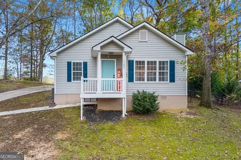 1137 Beaver Dam Rd, Hoschton, GA 30548