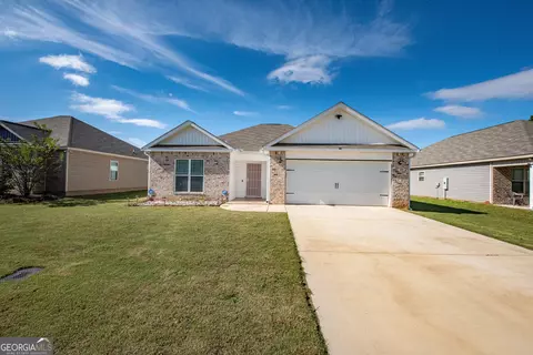 109 Hughes Dr, Warner Robins, GA 31093