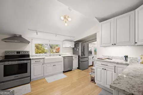 331 Pine Ave, Demorest, GA 30535 photo 14
