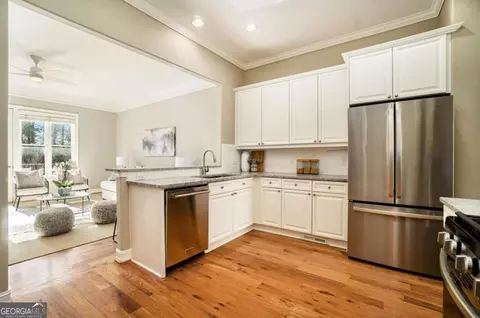 5123 Peachtree Rd, Chamblee, GA 30341 photo 9