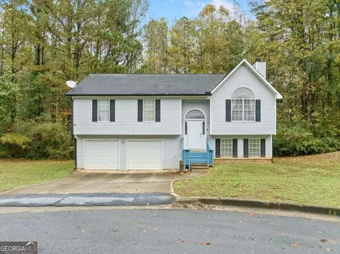 2066 Bedford Ct, Lithonia, GA 30058