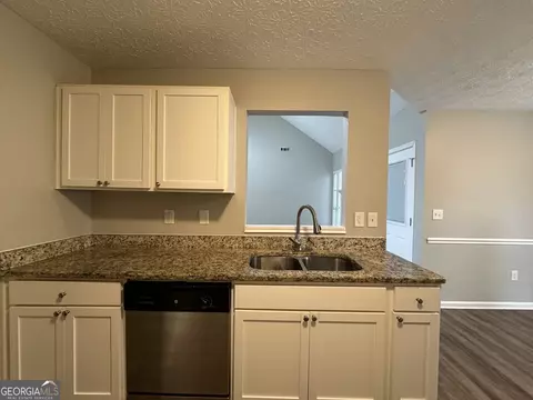 335 Fallview Dr, Mcdonough, GA 30253 photo 10