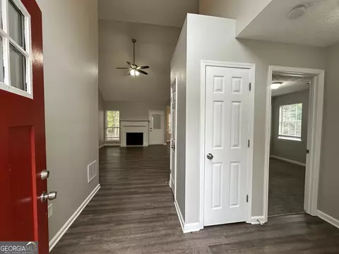 335 Fallview Dr, Mcdonough, GA 30253 photo 3