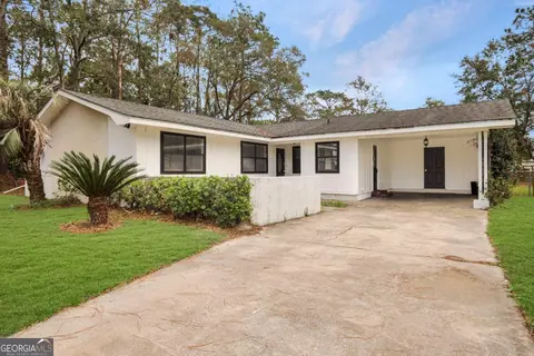 165 Peachtree St, Jesup, GA 31545