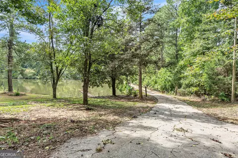 Exterior - 754 Dixon Rd, Roberta, GA 31078 photo 4 of 12