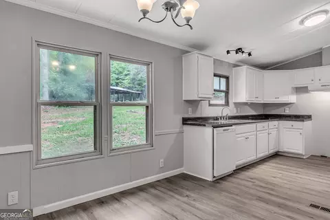 Kitchen - 754 Dixon Rd, Roberta, GA 31078 photo 1 of 5