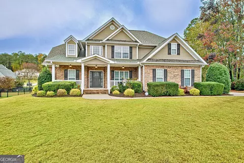 180 Holcomb Ct, Fayetteville, GA 30215