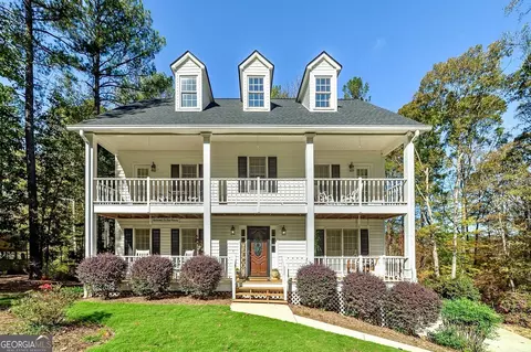 93 Lakeside Dr, Hiram, GA 30141
