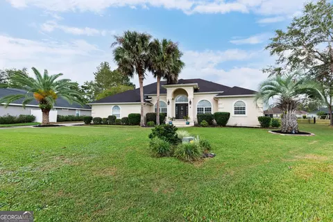 105 Lake View Ct, Kingsland, GA 31548