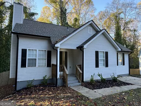 10999 Regents Ct, Hampton, GA 30228