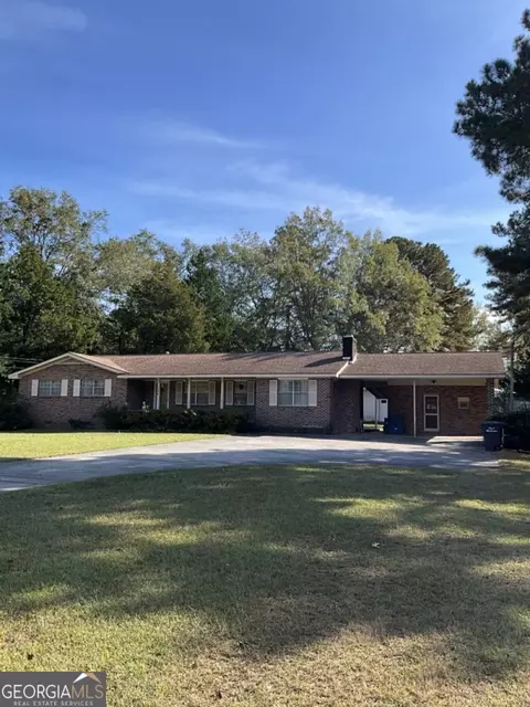 304 Hospital Dr, Washington, GA 30673