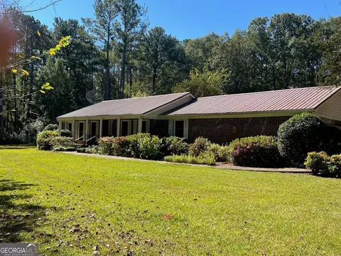1500 Pine Forest Rd, Mansfield, GA 30055