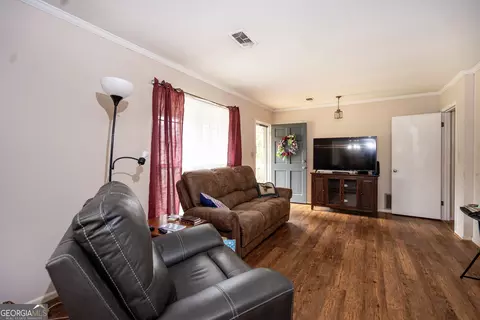 466 Hickory Ter, Lagrange, GA 30241 photo 3