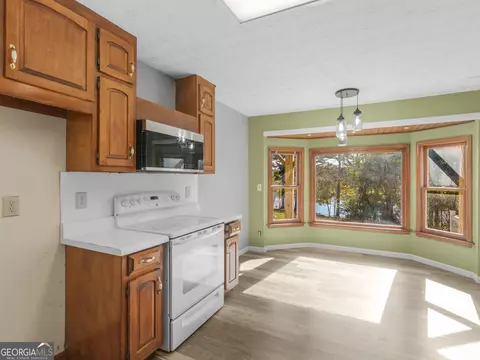 Kitchen - 2495 Highway 81 W, Hampton, GA 30228 photo 2 of 4