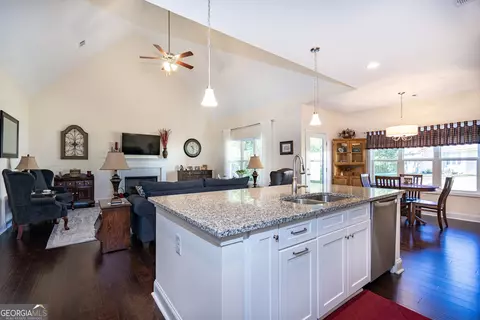 208 Grace Ct, Lagrange, GA 30241 photo 13