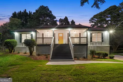 5345 Cumberland Way, Stone Mountain, GA 30087