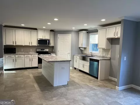983 Crawford Rd, Barnesville, GA 30204 photo 4