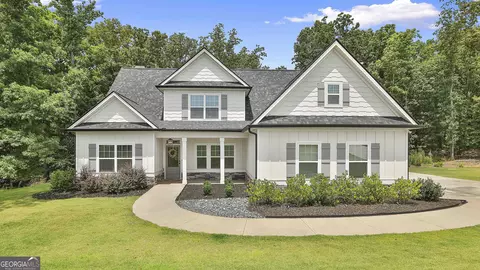 170 Elizabeth Ln, Newnan, GA 30265