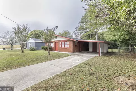114 Chris Dr, Warner Robins, GA 31093 photo 3