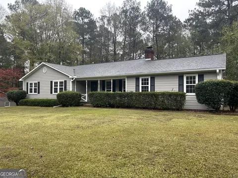 5 Smokemont Dr, Lagrange, GA 30241
