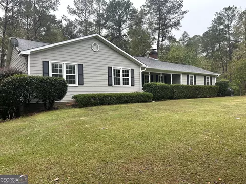 5 Smokemont Dr, Lagrange, GA 30241 photo 2