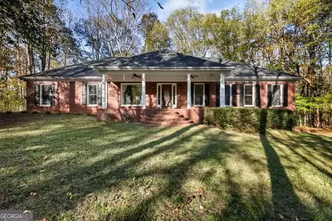 200 Riverridge Trl, Oxford, GA 30054
