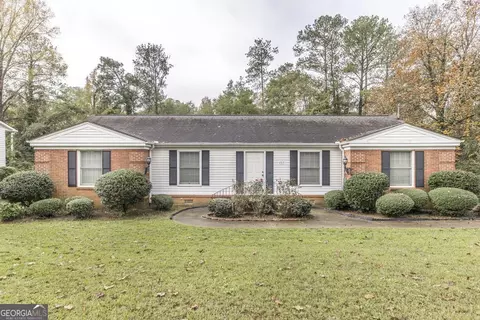 403 Lakeshore Dr, Warner Robins, GA 31088