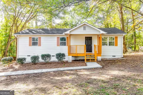 4674 Dodson Rd, Union City, GA 30291