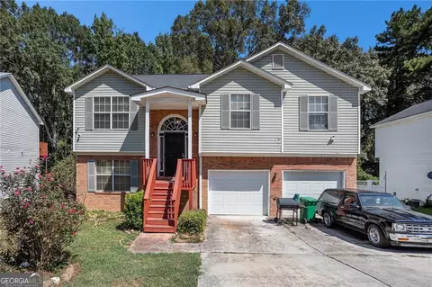 5844 Cedar Croft Ln, Lithonia, GA 30058