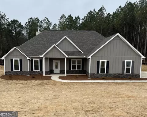 118 Brothers Ct, Barnesville, GA 30204
