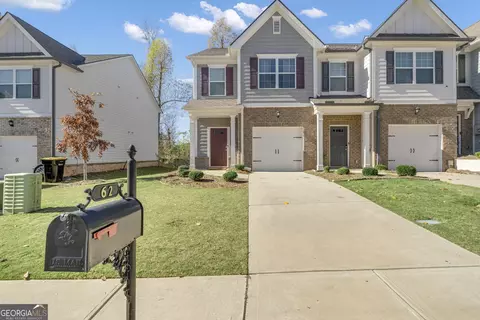 62 Chastain Cir, Newnan, GA 30263