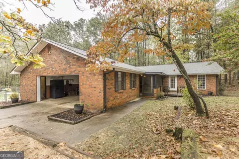 3826 Boy Scout Rd, Byron, GA 31008