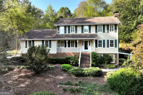 52 Foxdale Cir, Toccoa, GA 30577