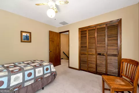 Bedroom - 52 Foxdale Cir, Toccoa, GA 30577 photo 5 of 7