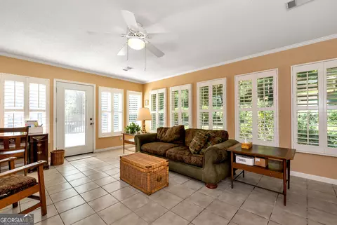 Exterior - 52 Foxdale Cir, Toccoa, GA 30577 photo 4 of 14