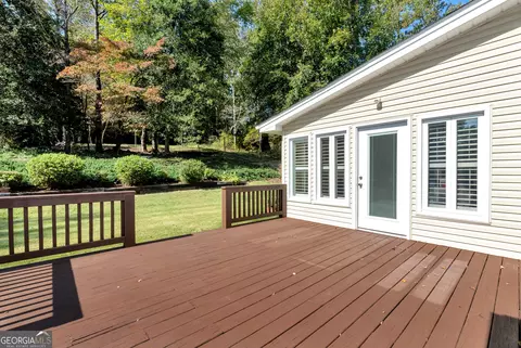 Exterior - 52 Foxdale Cir, Toccoa, GA 30577 photo 13 of 14