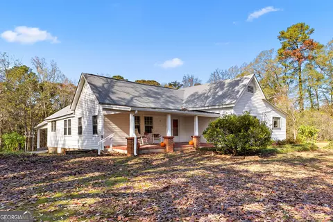 876 Providence Church Rd, Newnan, GA 30263