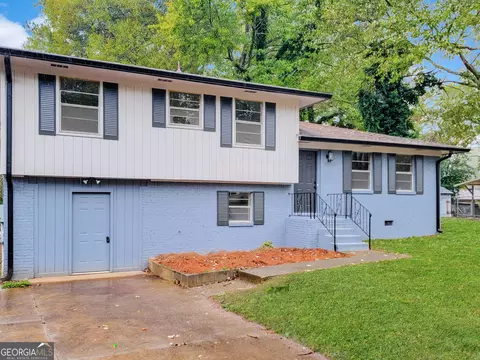 8811 Homewood Dr, Riverdale, GA 30274