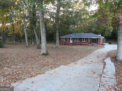 6467 Bevin Dr, Macon, GA 31216