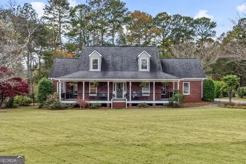 5484 Mccullers Ln, Loganville, GA 30052