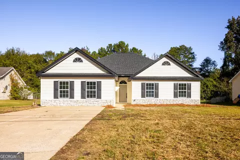 6025 Creekside Dr, Columbus, GA 31907