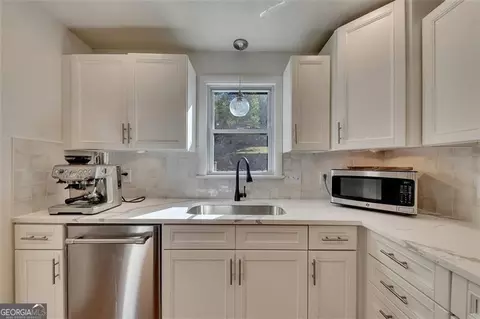 1887 Hickory Rd, Chamblee, GA 30341 photo 17