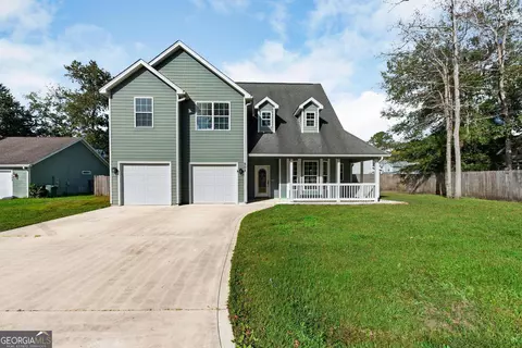502 Hide Away Lake Loop, Kingsland, GA 31548