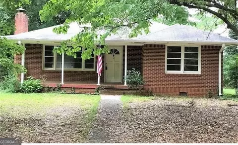 5621 Zanola Dr SW, Mableton, GA 30126